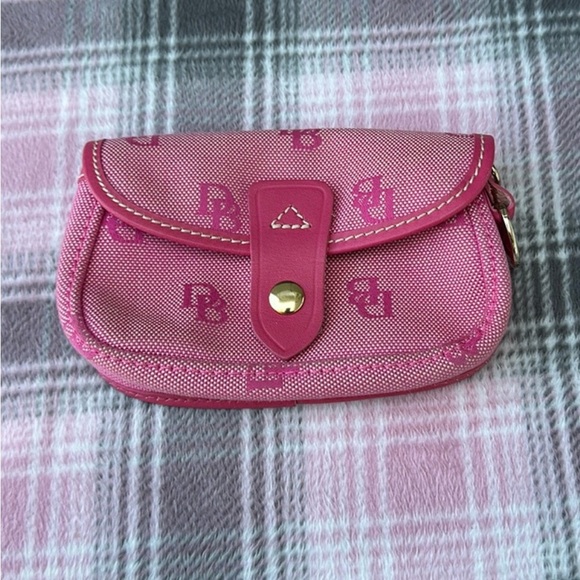 Dooney & Bourke Handbags - Dooney n Bourke mini pouch